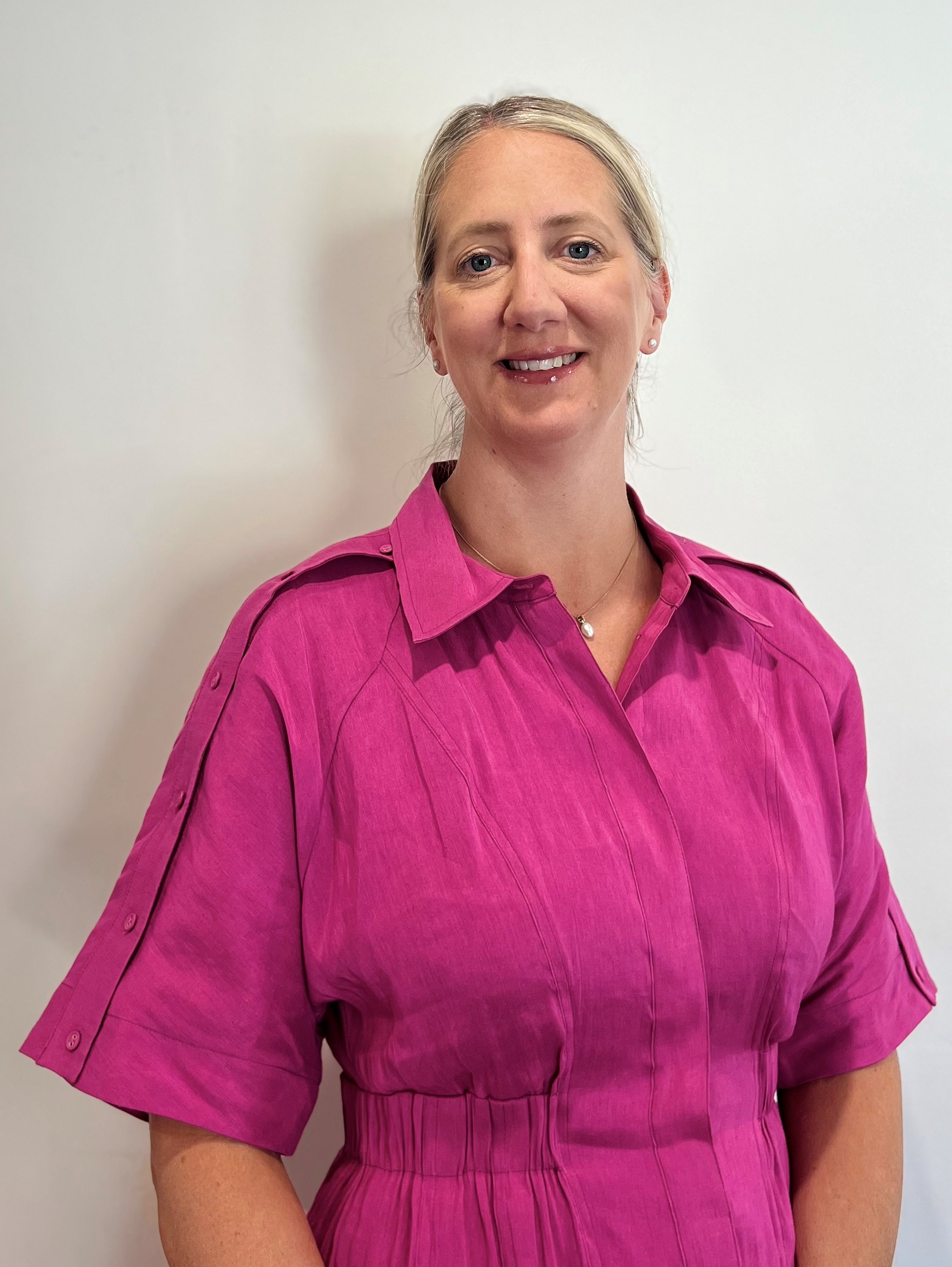 Profile photo of Lesley Enzor